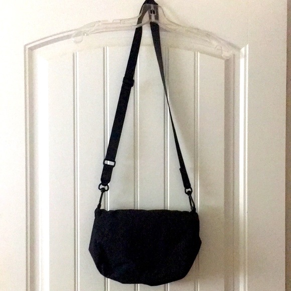 lululemon athletica Handbags - Lululemon crossbody purse